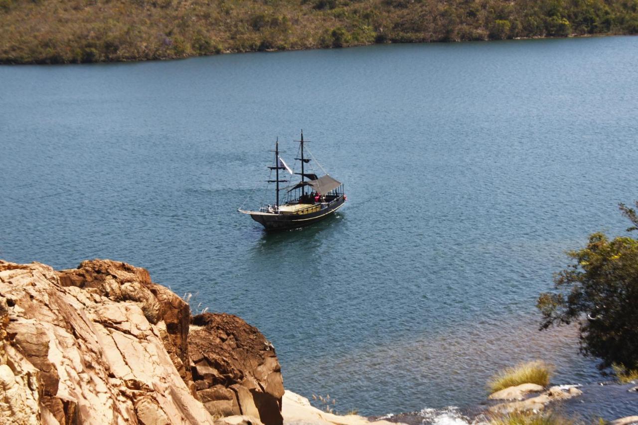 Pousada Piratas Do Barro Branco Pedregulho Extérieur photo